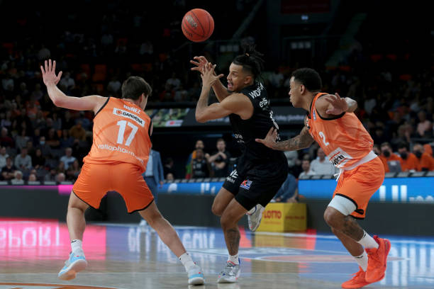 袱可能让球 袱可能让球